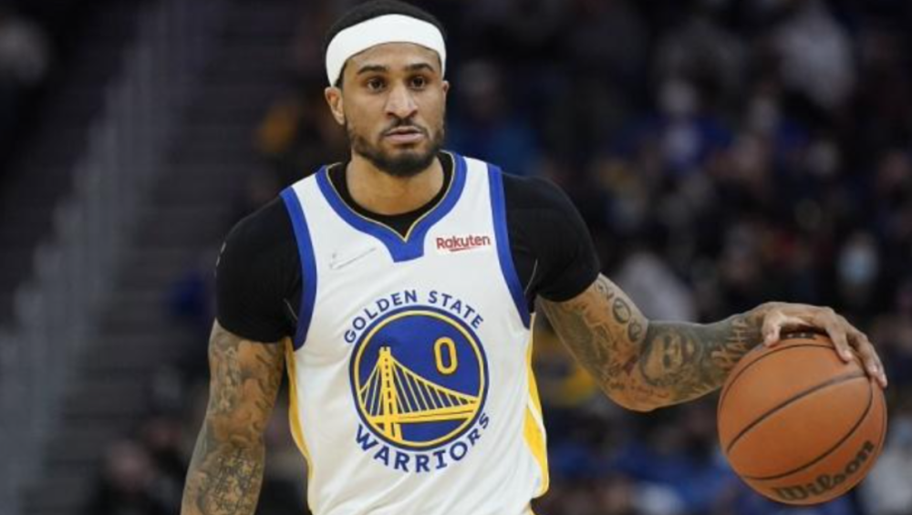 对自己低声 对自己低声